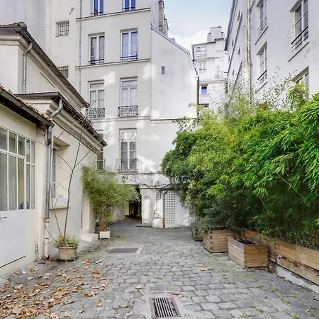 Appartamento Montorgueil/ Rue Saint Sauveur *